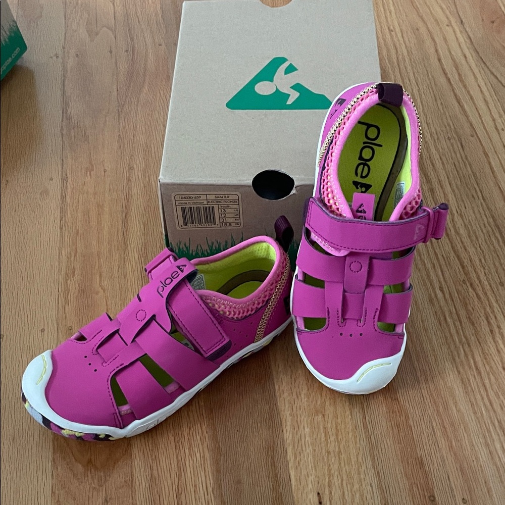 New -Plae Kids Fuchsia Sandals with White Accents
